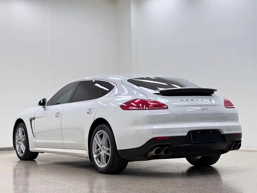 Porsche Panamera 2014 Panamera 4 Executive 3.0T