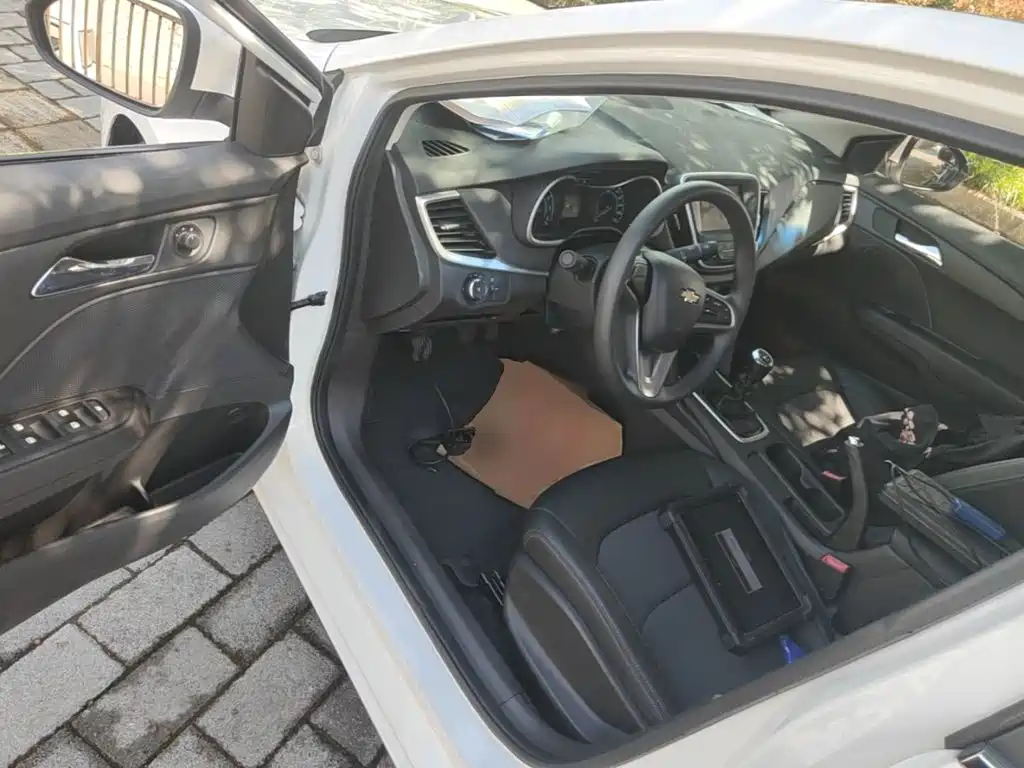 Chevrolet Cavalier — миниатюра 16