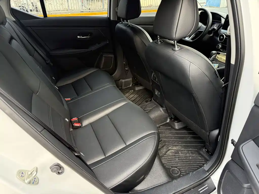 Nissan Sylphy — миниатюра 12