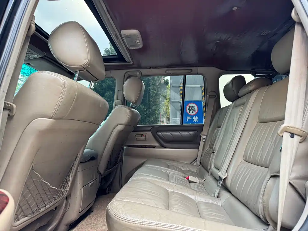 Toyota Land Cruiser — миниатюра 17
