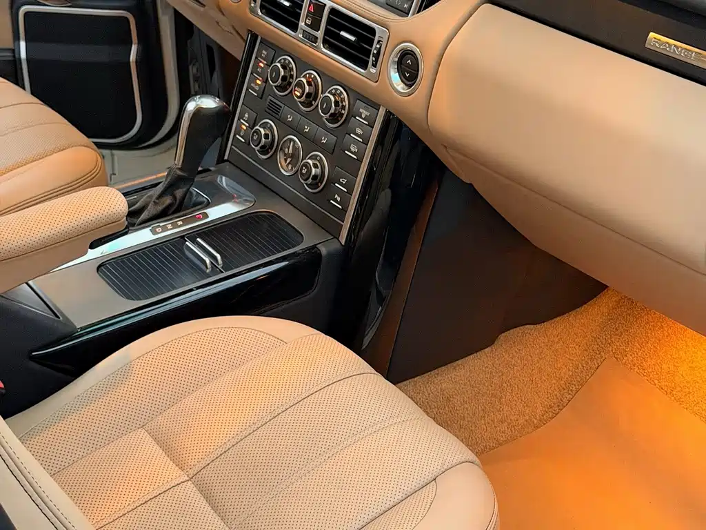 Land Rover Range Rover — миниатюра 9