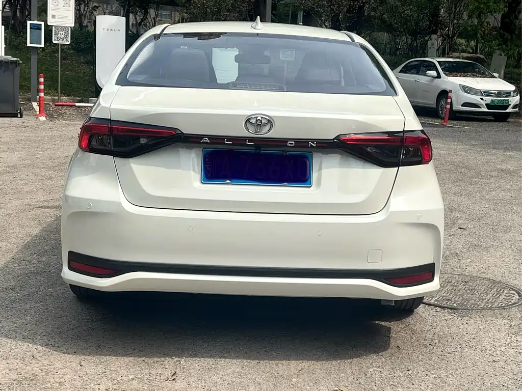 Toyota Allion — миниатюра 4