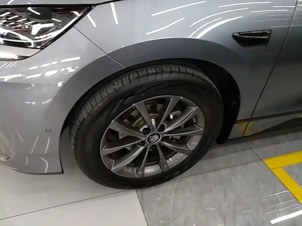BYD Qin L — миниатюра 23