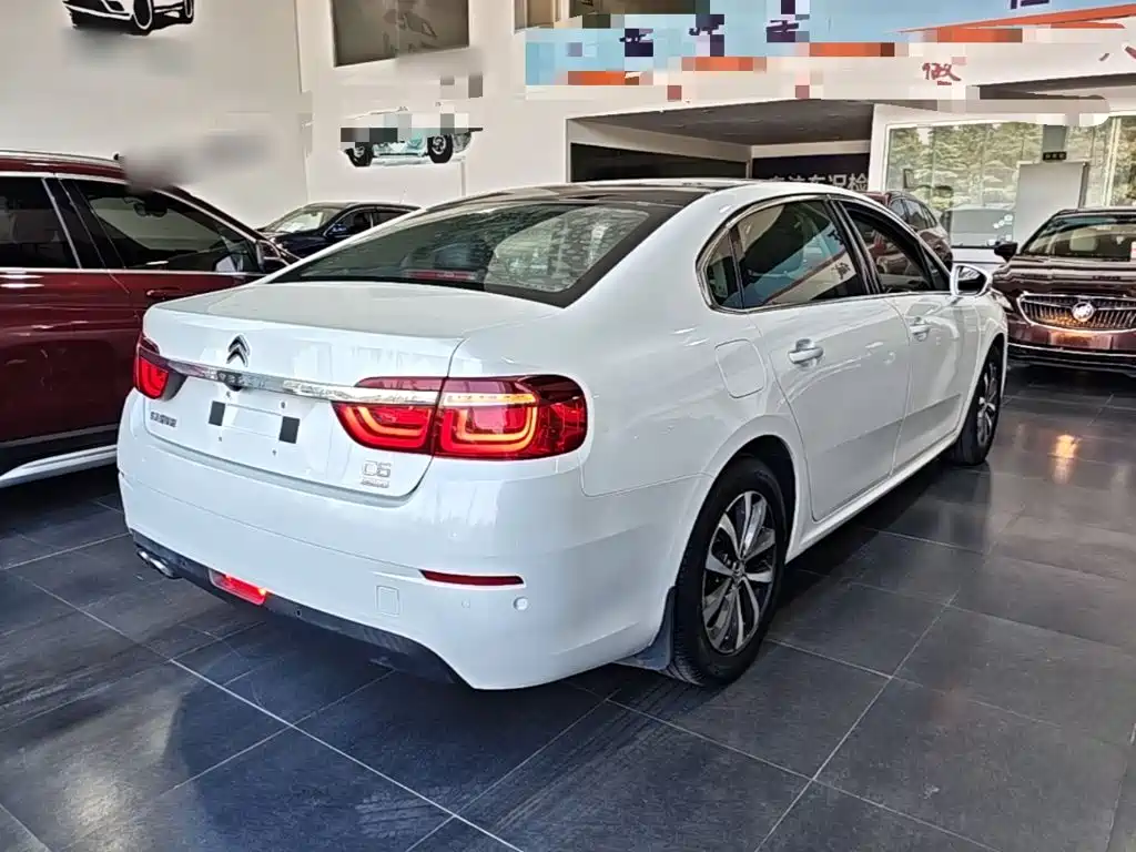 Citroen C6 — миниатюра 7