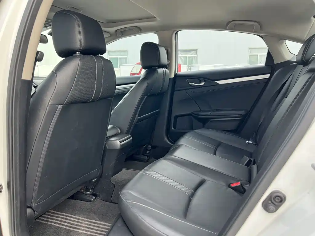 Honda Civic — миниатюра 6