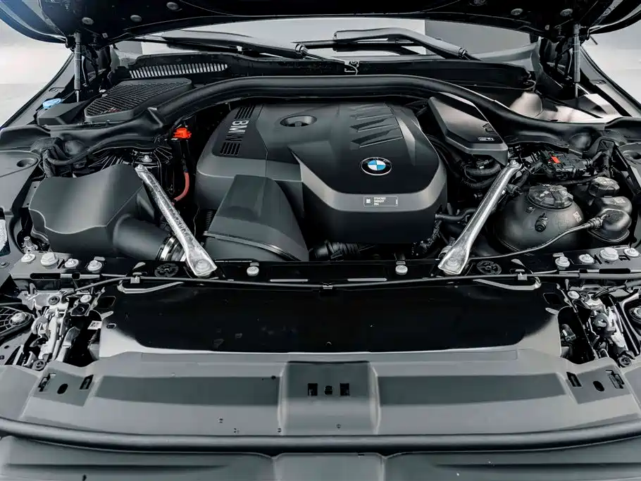 BMW 5 Series — миниатюра 26