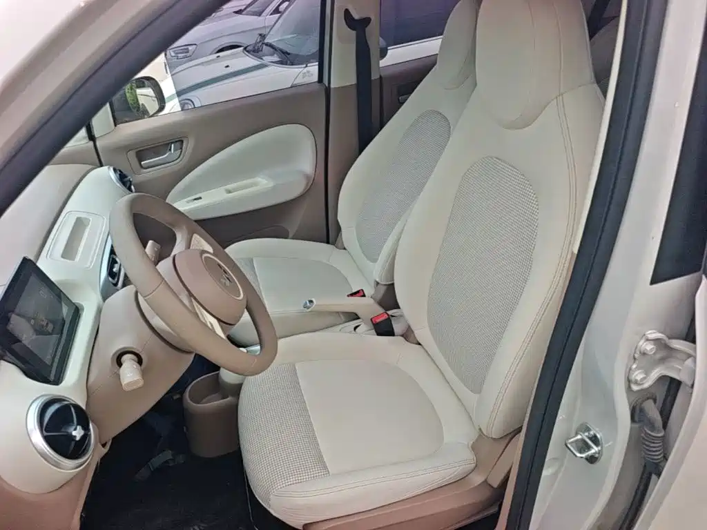 Wuling MINIEV — миниатюра 15