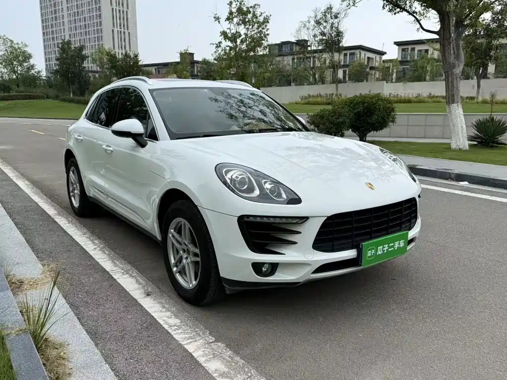 Porsche Macan — миниатюра 4