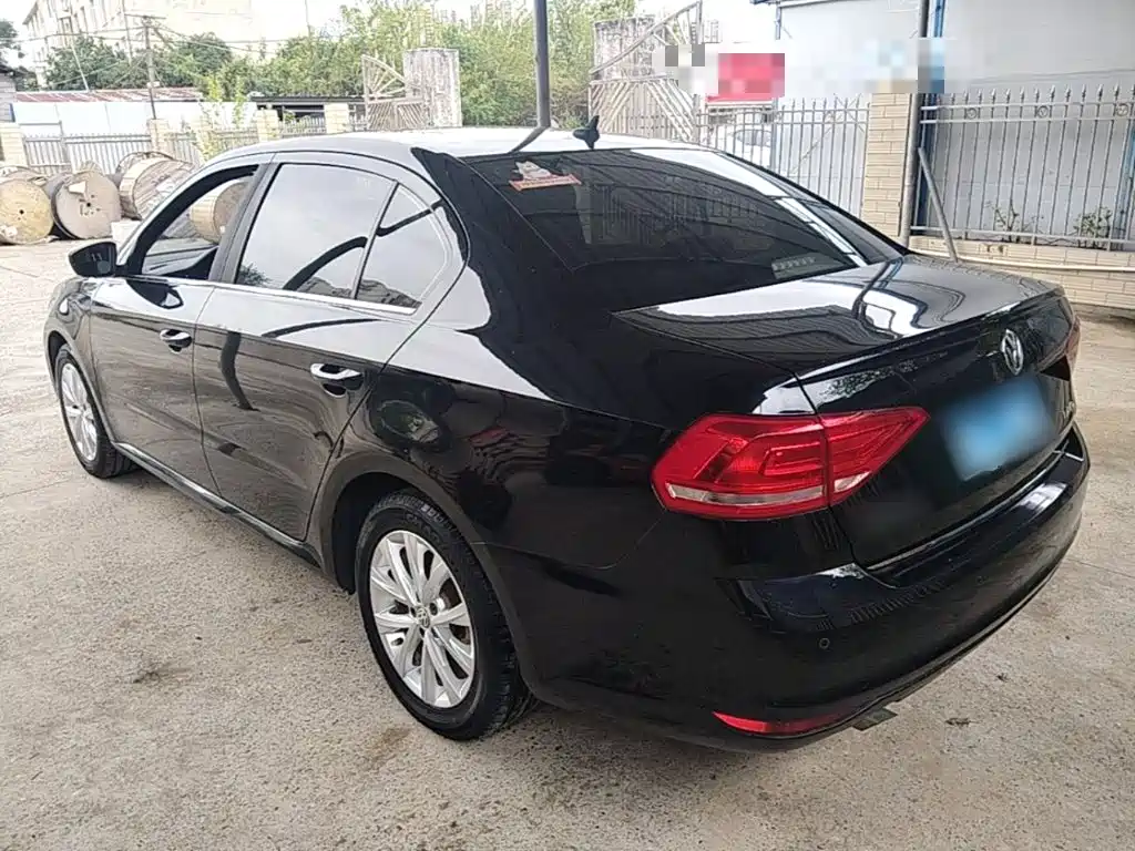 Volkswagen Lavida — миниатюра 5