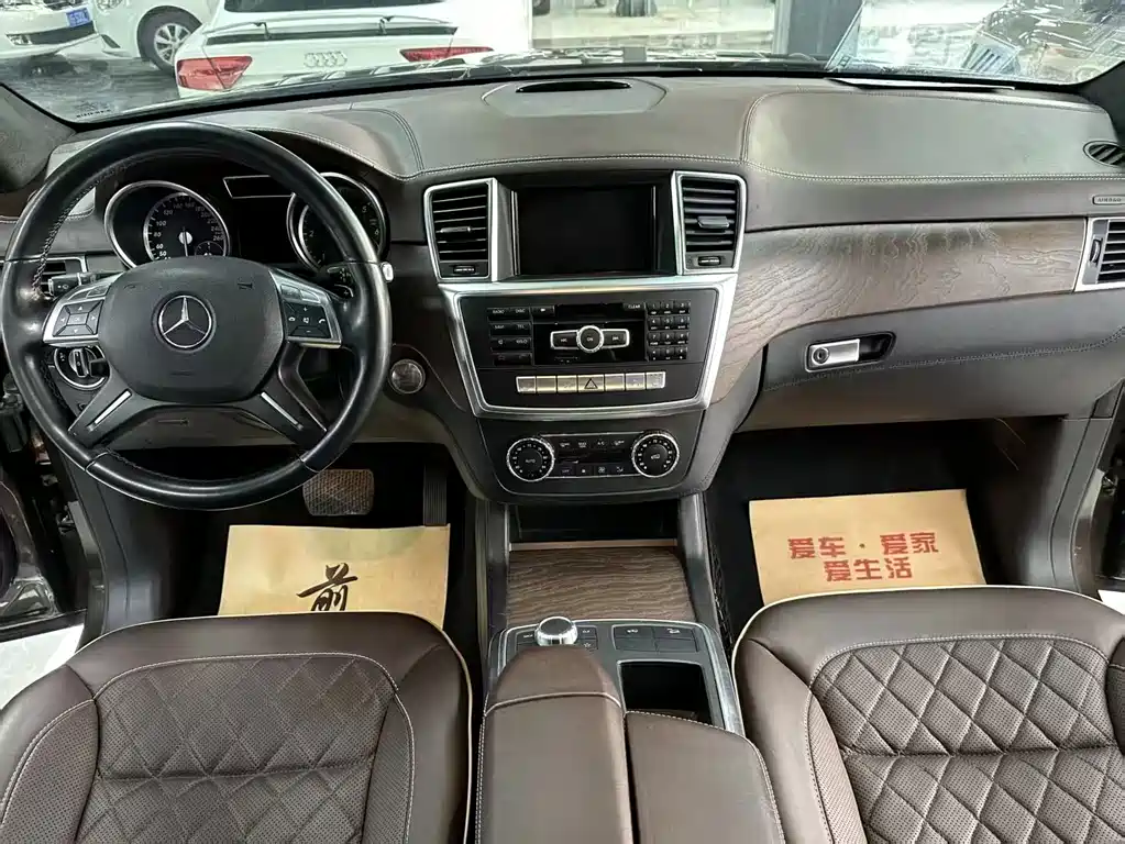 Mercedes-Benz GL-Class — миниатюра 8
