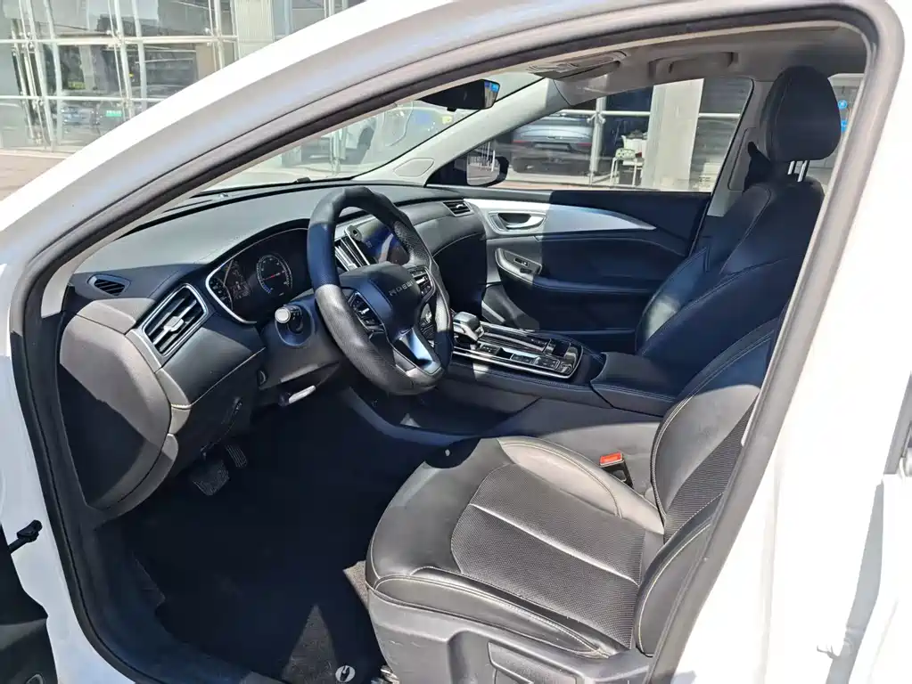 Roewe i6 MAX New Energy — миниатюра 6