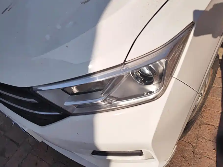 Wuling Hongguang — миниатюра 5