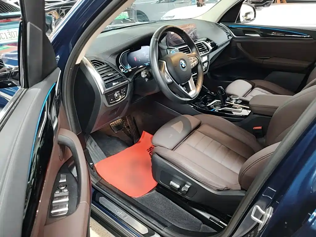 BMW iX3 — миниатюра 16