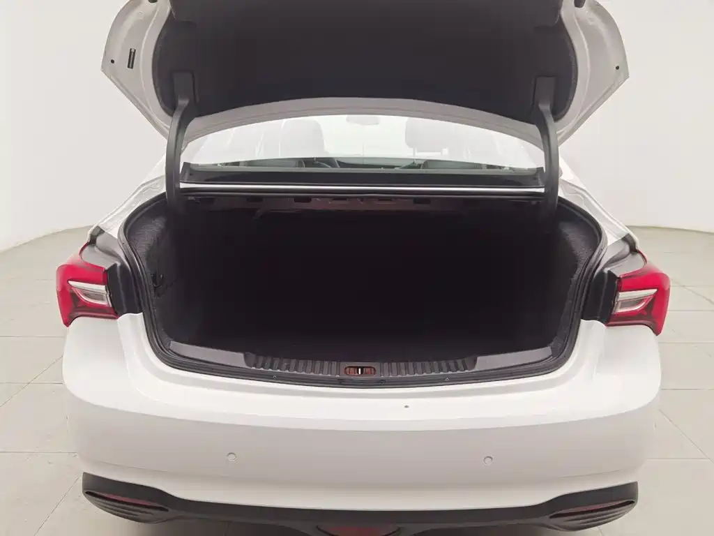 Buick Verano — миниатюра 16