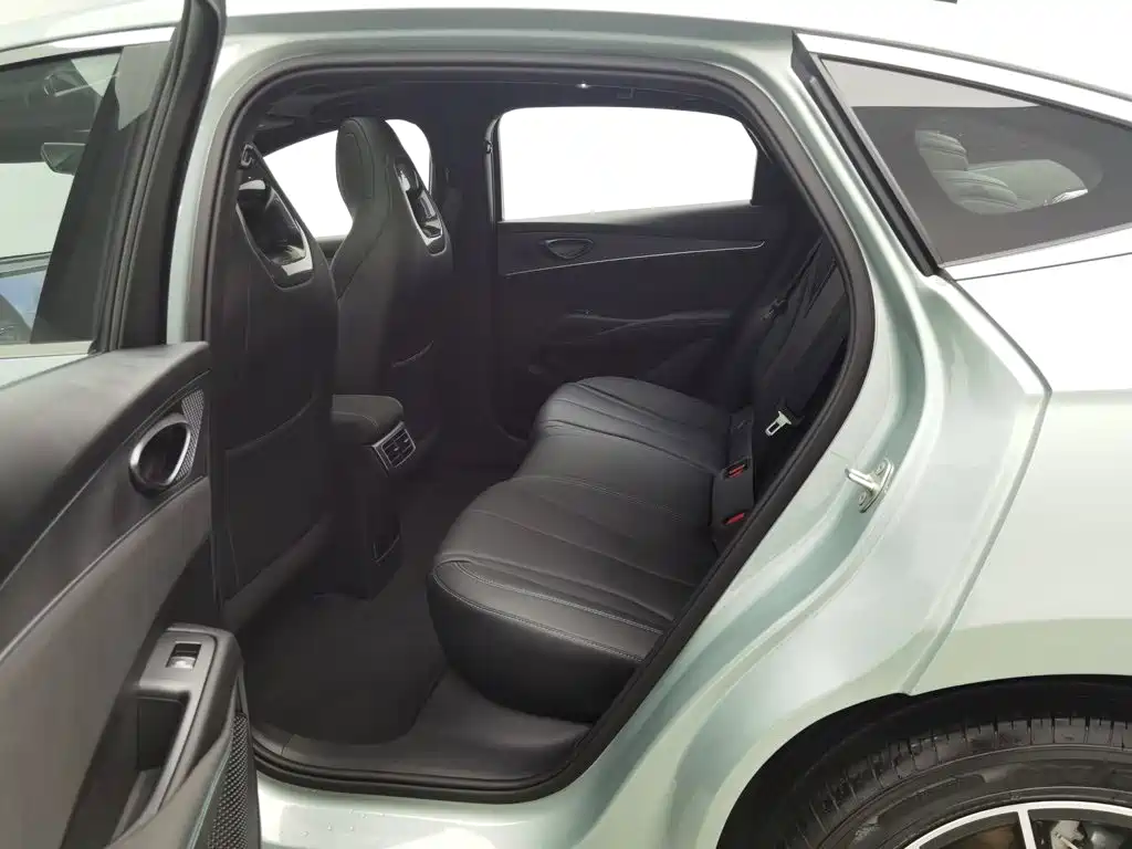 BYD Seal 06 — миниатюра 15