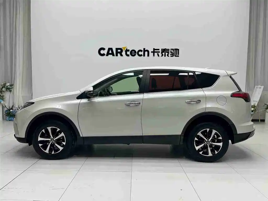 TOYOTA RAV4 RONGFANG
