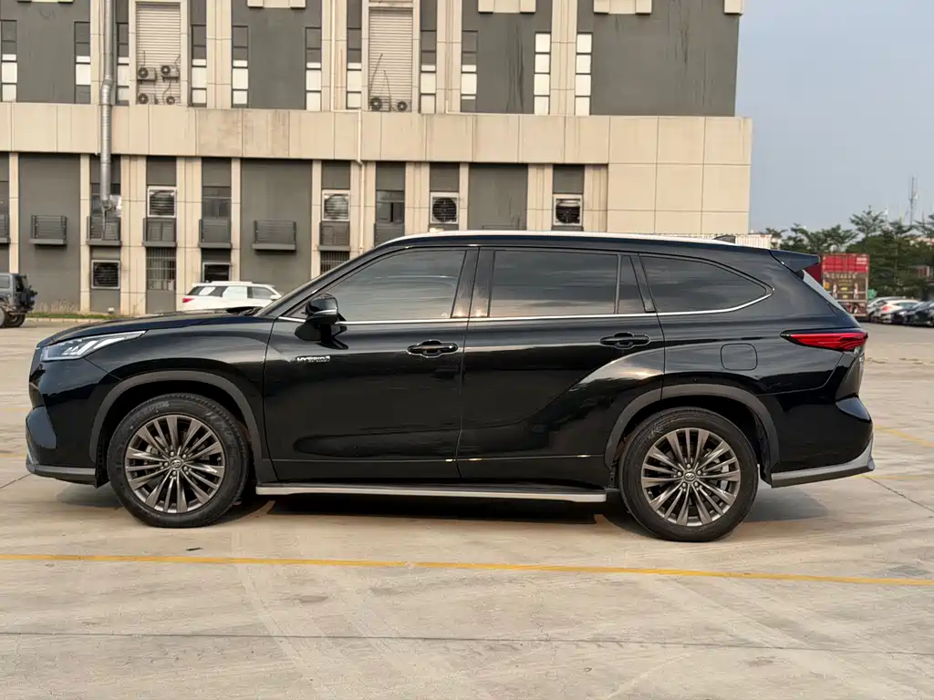 Toyota Highlander — миниатюра 22