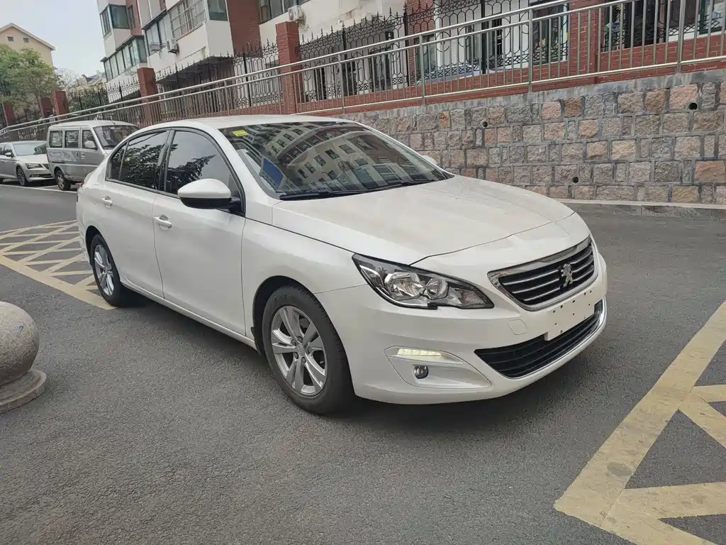 Peugeot 408 1.8L Manual Leading Edition, фото 2
