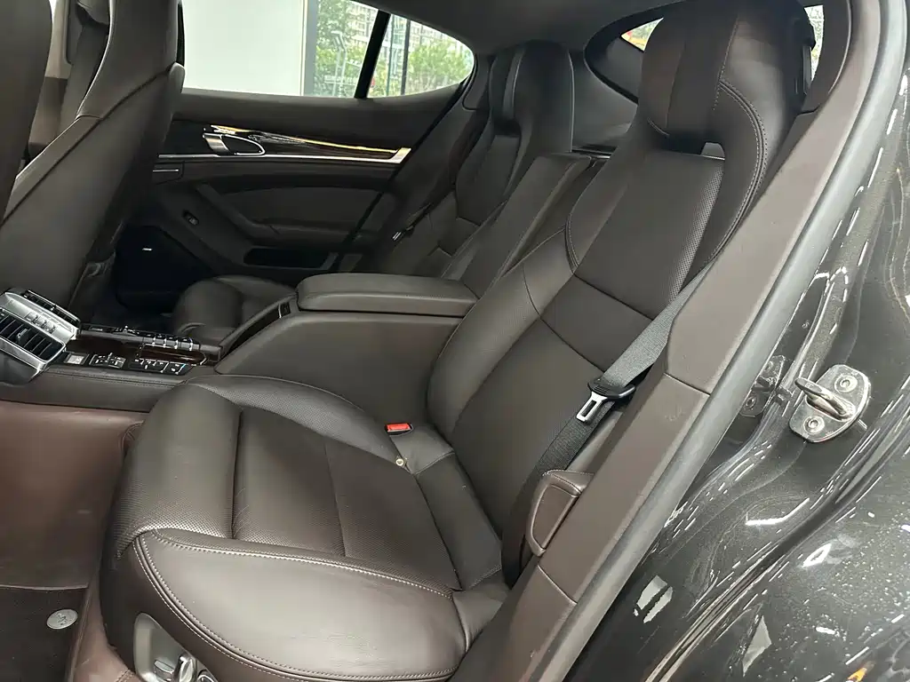 Porsche Panamera — миниатюра 21