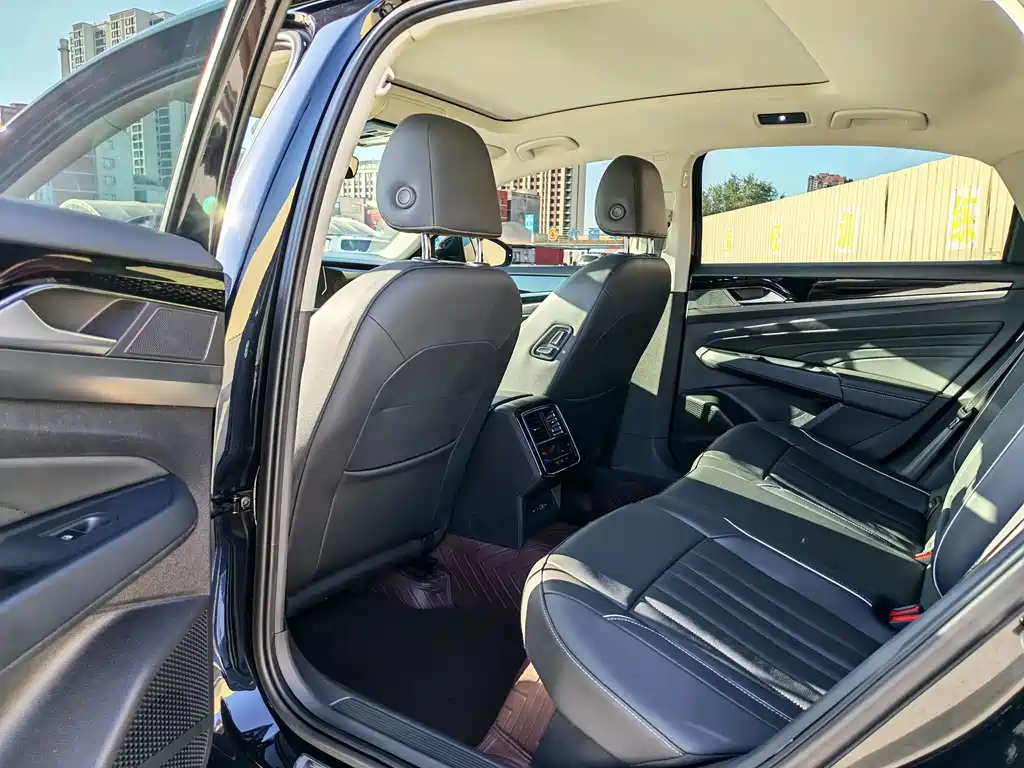 Volkswagen Passat — миниатюра 9