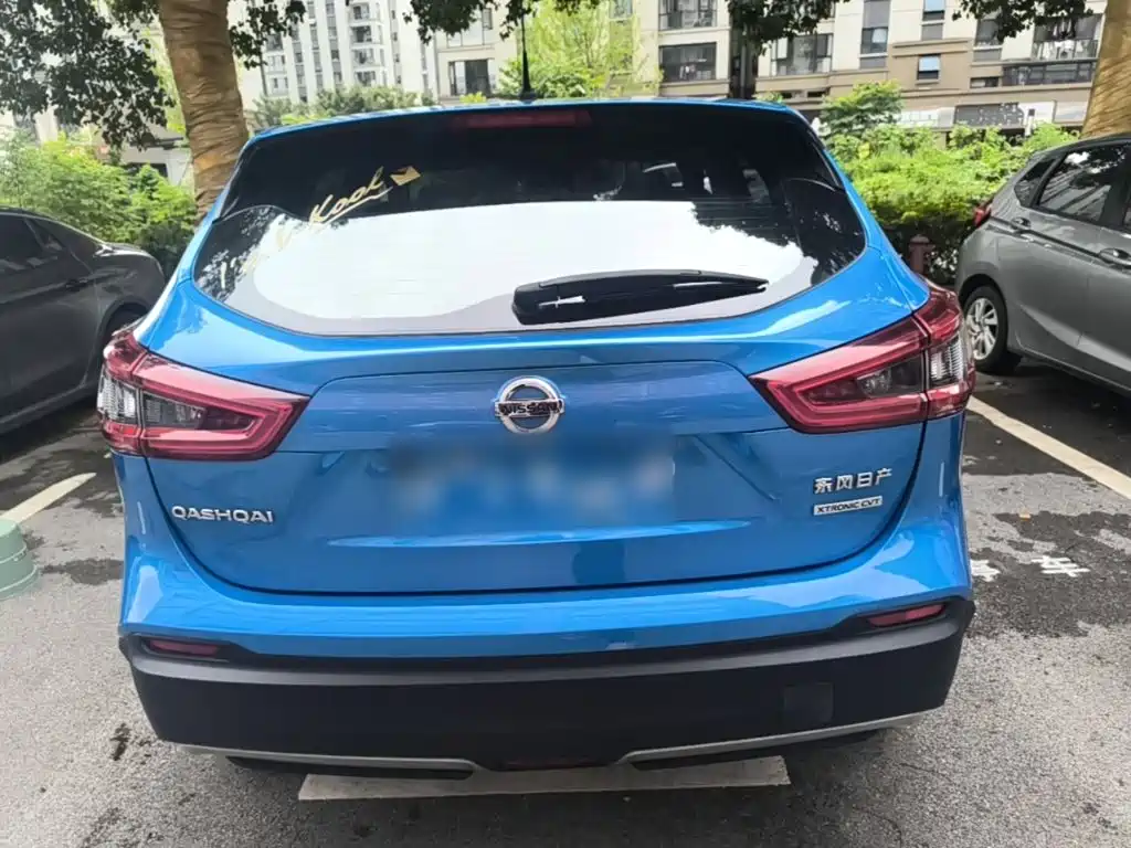 Nissan Qashqai — миниатюра 6