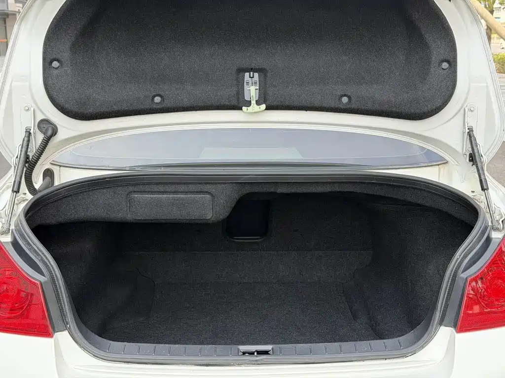 Infiniti G — миниатюра 14