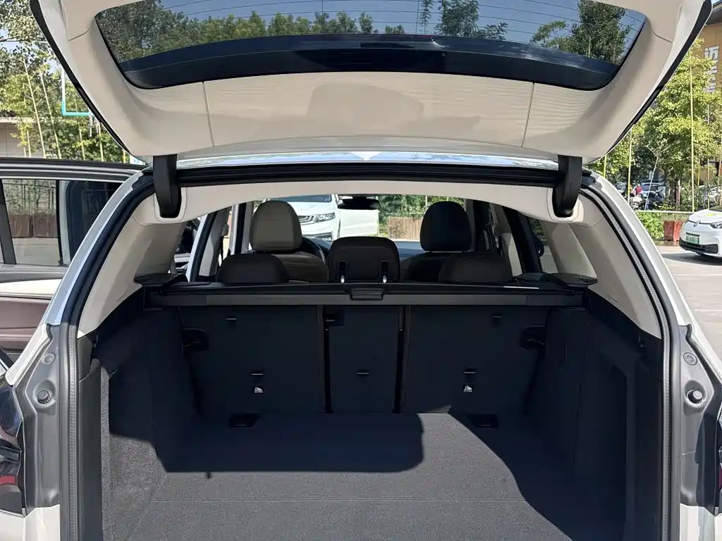 BMW iX3 — миниатюра 10