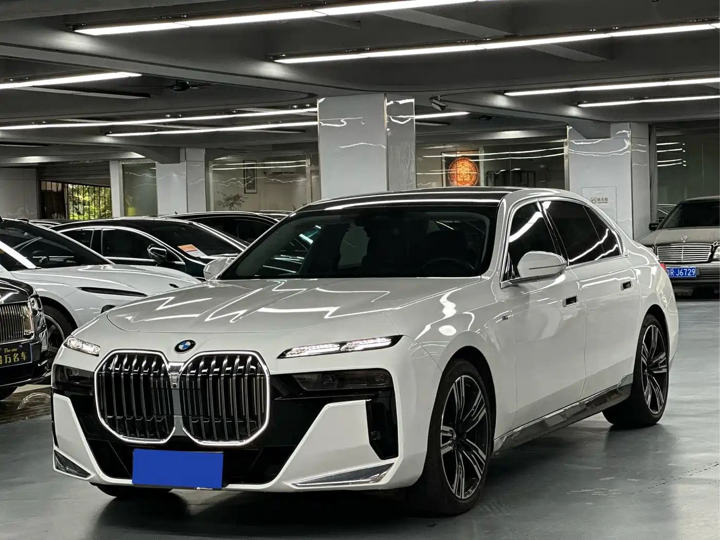 宝马7系 2023款 740Li 领先型 M运动套装 2026