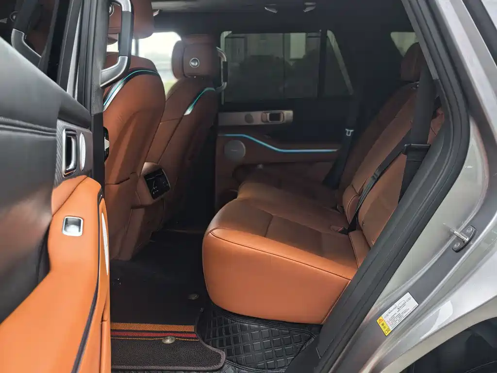 TANK TANK 700 NEW ENERGY