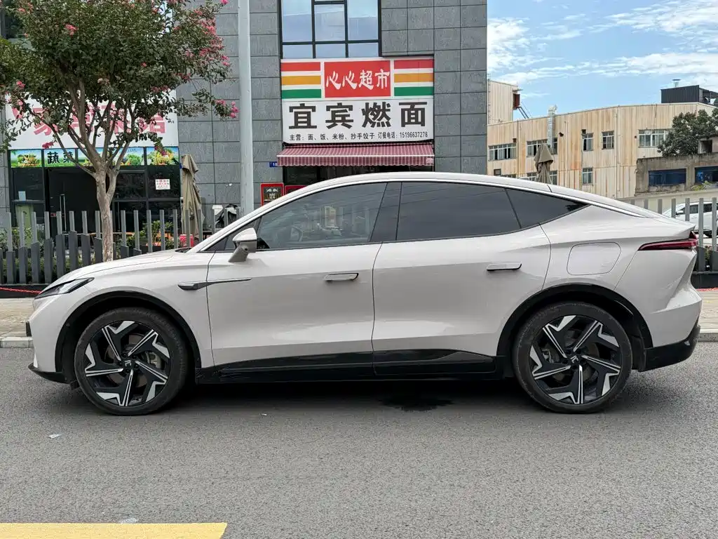 Roewe Feifan R7 — миниатюра 3