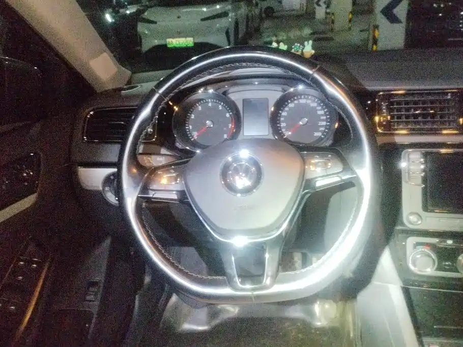 Volkswagen Sagitar — миниатюра 15