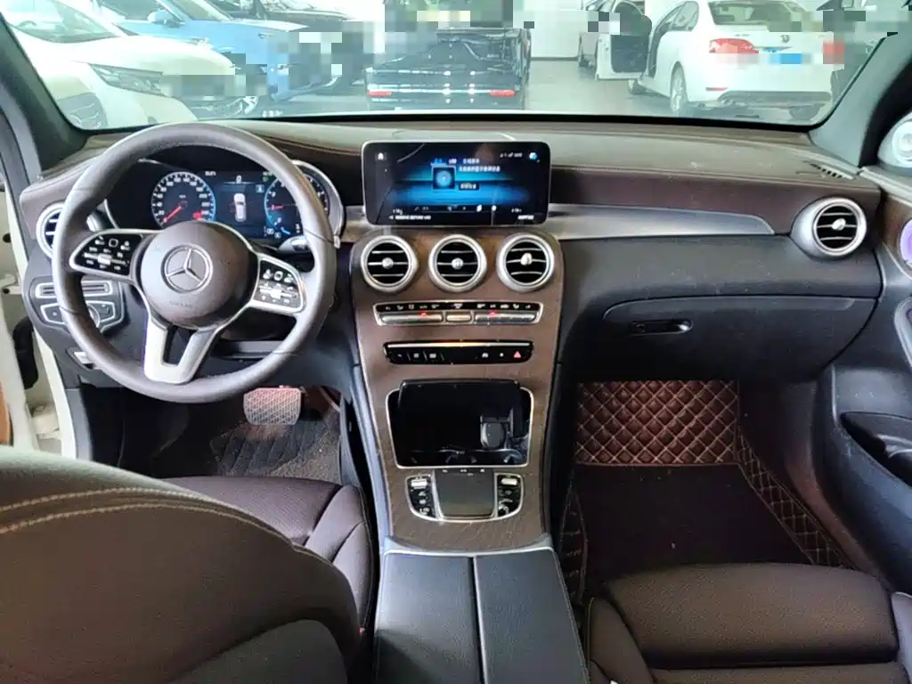 Mercedes-Benz GLC — миниатюра 10
