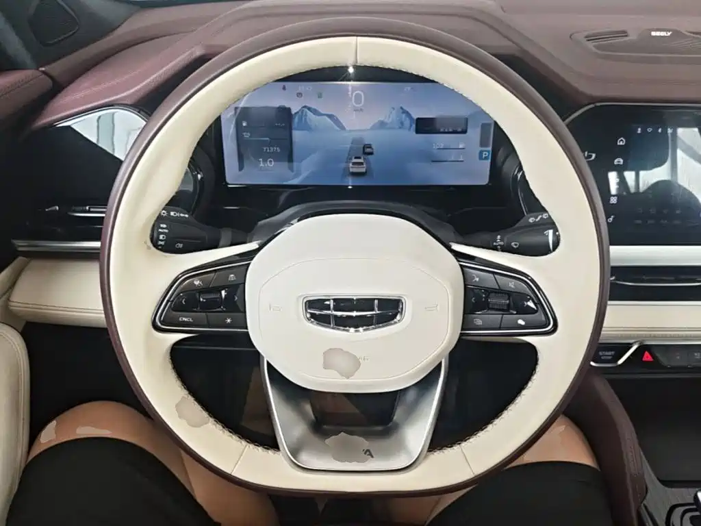 Geely Xingyue L — миниатюра 11
