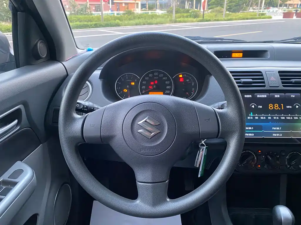 Suzuki Swift — миниатюра 14