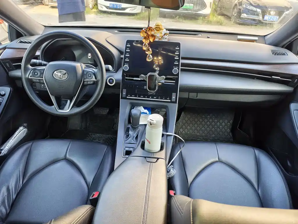Toyota Avalon — миниатюра 6