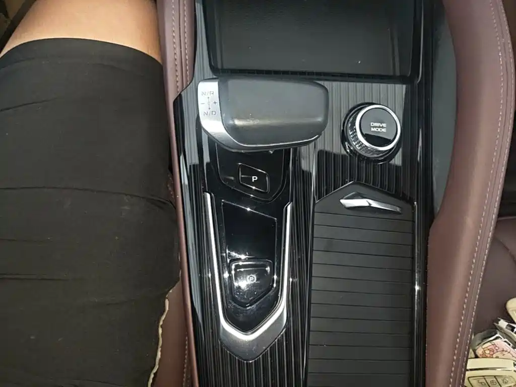 Geely Xingyue L — миниатюра 14