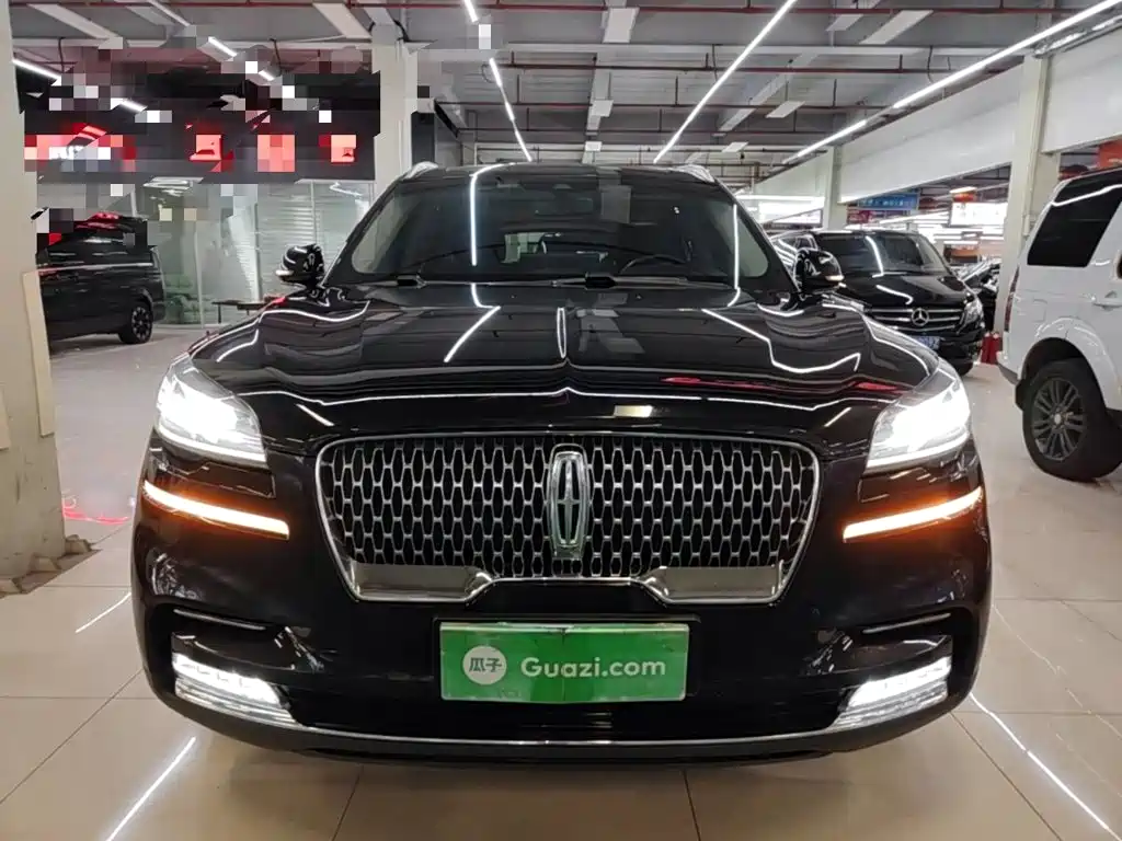 Lincoln Aviator — миниатюра 3