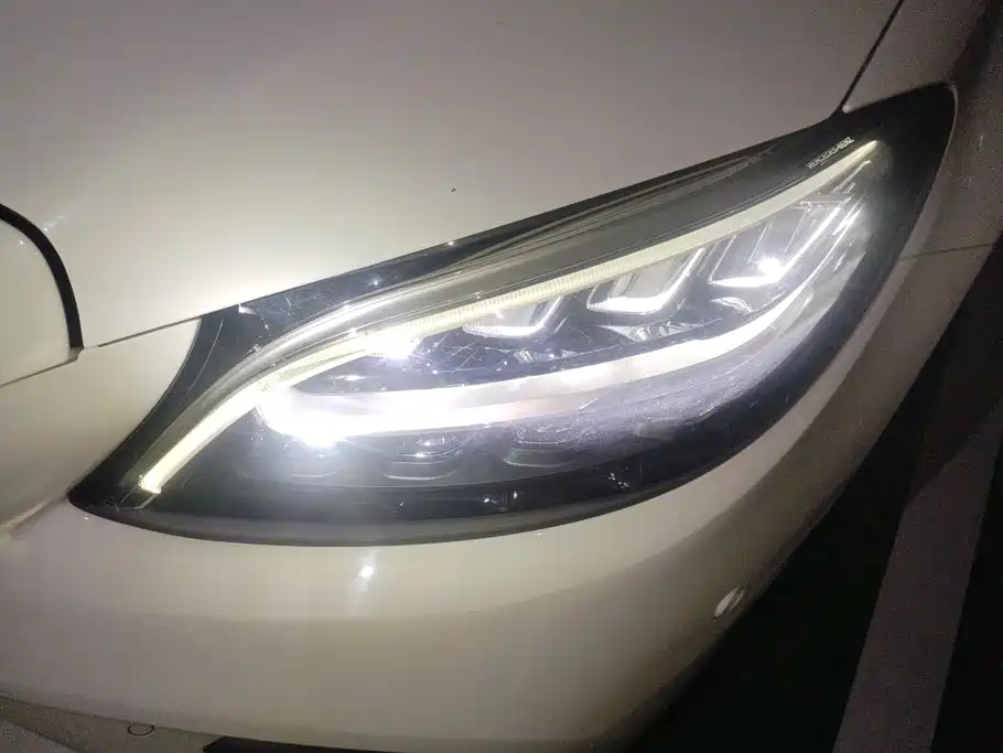 Mercedes-Benz C-Class — миниатюра 5