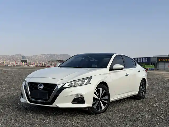NISSAN TEANA