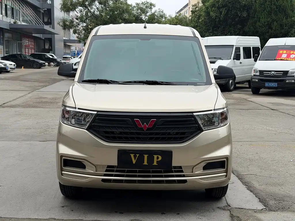 Wuling Hongguang V — миниатюра 2