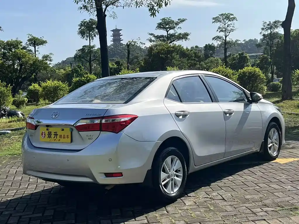 TOYOTA COROLLA