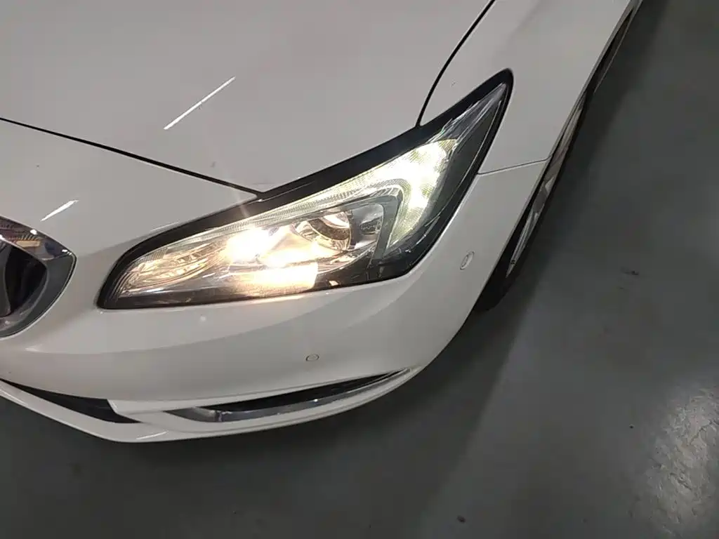 Buick Verano — миниатюра 24