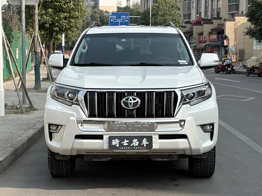 TOYOTA PRADO