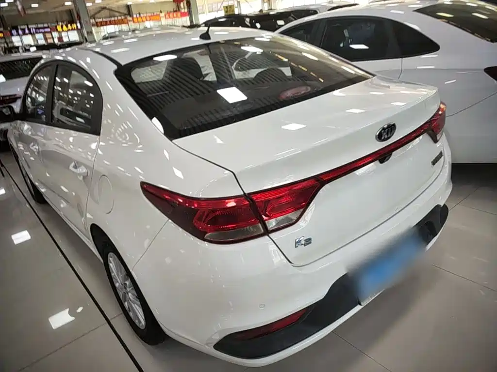 Kia K2 — миниатюра 5