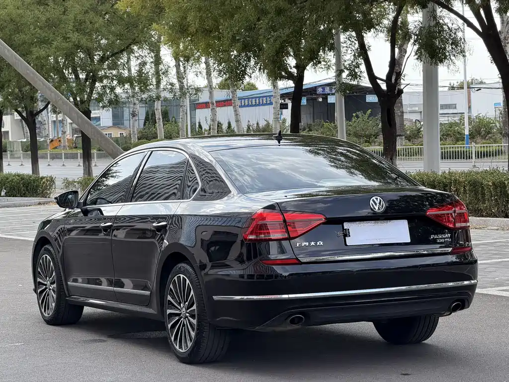 Volkswagen Passat — миниатюра 4