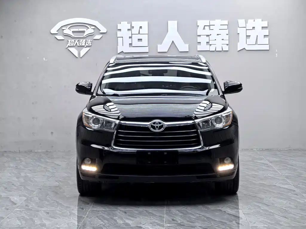 TOYOTA HIGHLANDER