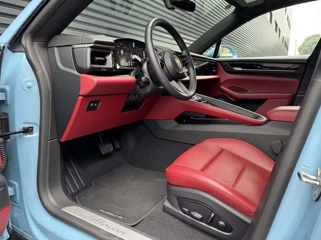 PORSCHE MACAN NEW ENERGY