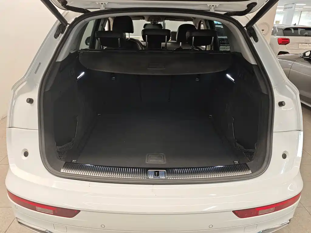 Audi Q5L — миниатюра 10