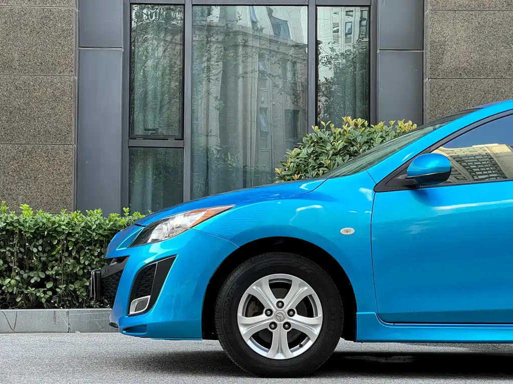 Mazda 3 Xingcheng — миниатюра 4