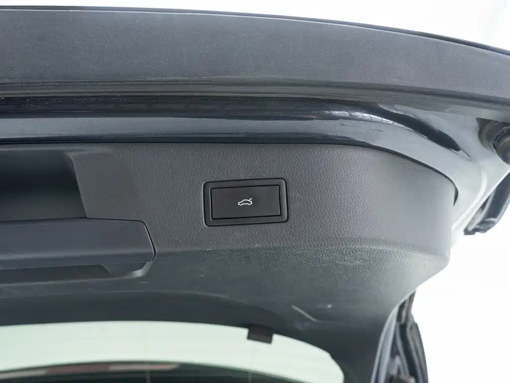 VOLKSWAGEN ID.4 CROZZ